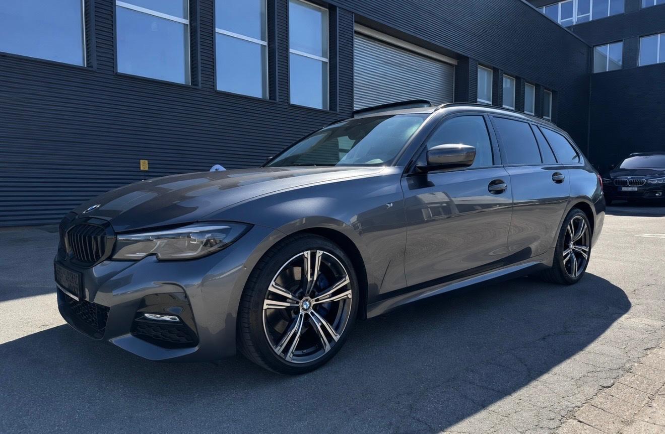 BMW 320 d Touring M Sport Pano R-Cam AHK HUD 19 Zol