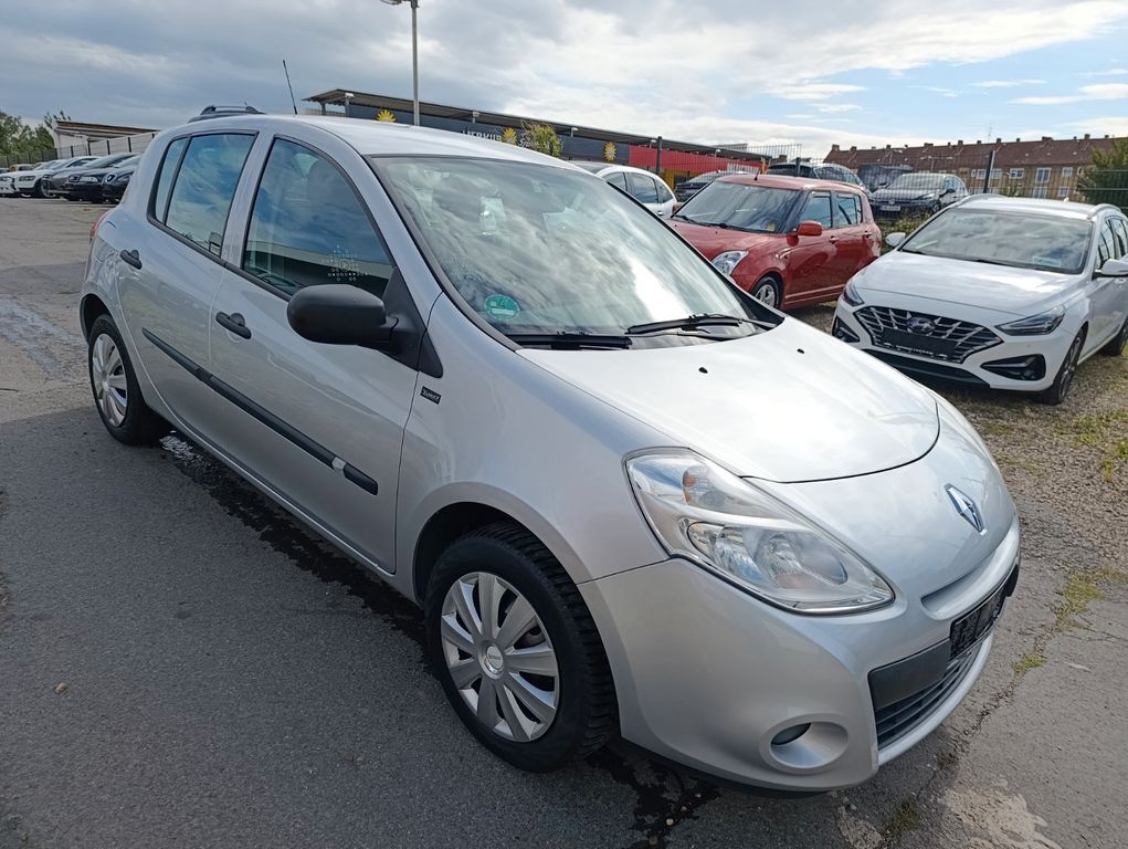 Renault Clio III YAHOO!*KLIMA*AHK*EURO5*VIELE NEUTEILE*
