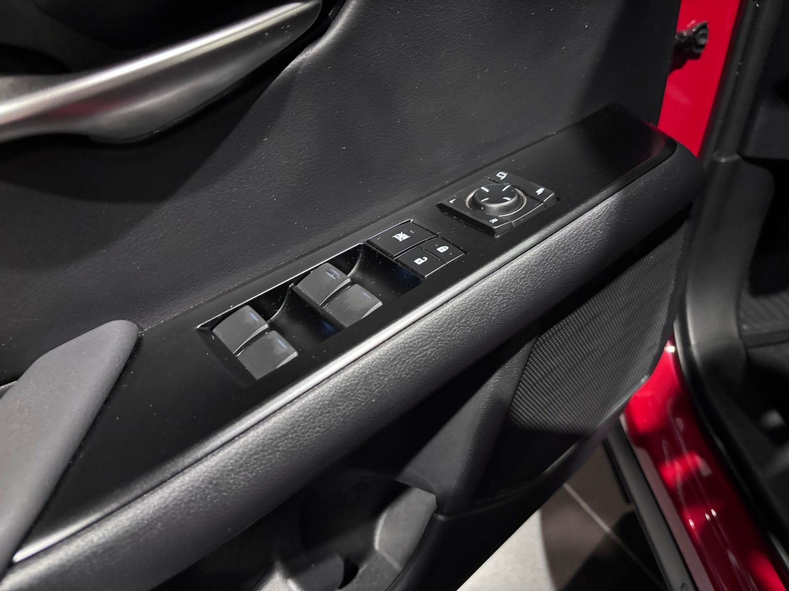 Fahrzeugabbildung Lexus UX 250 h Style RFK LED CarPlay