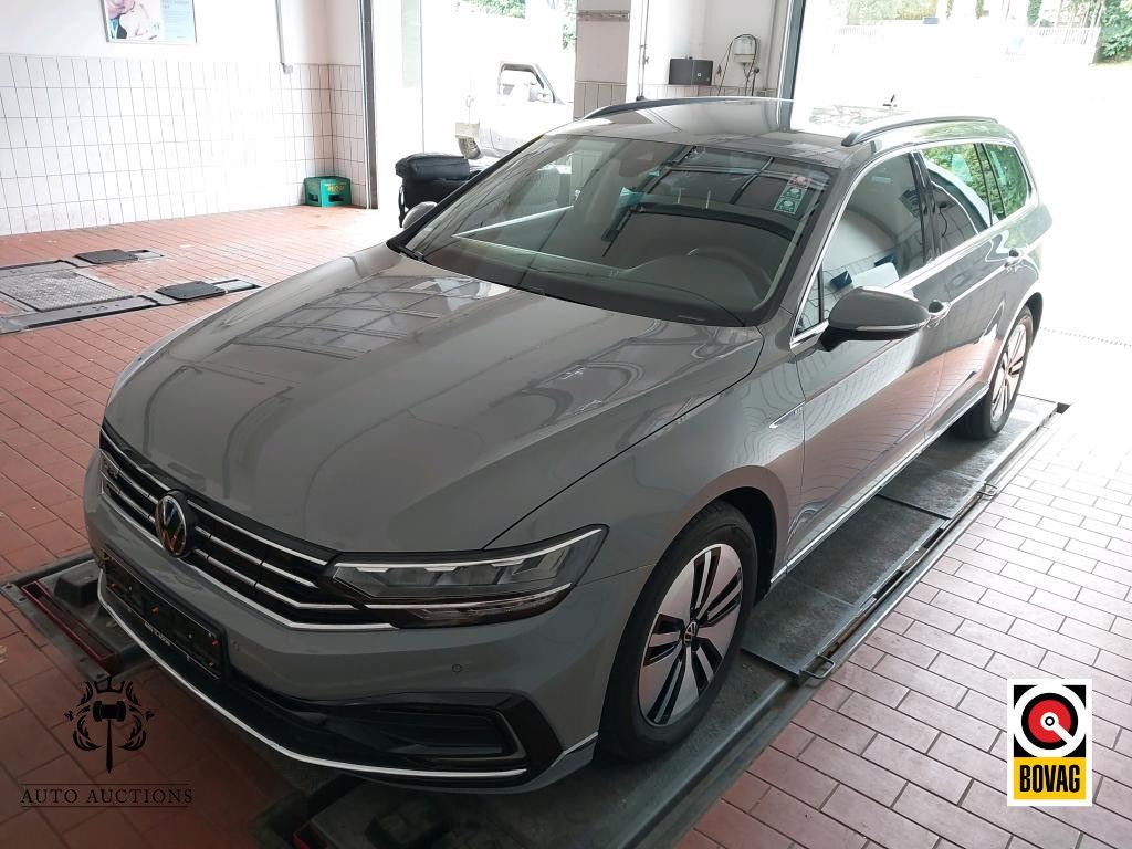 Image of Volkswagen Passat Variant