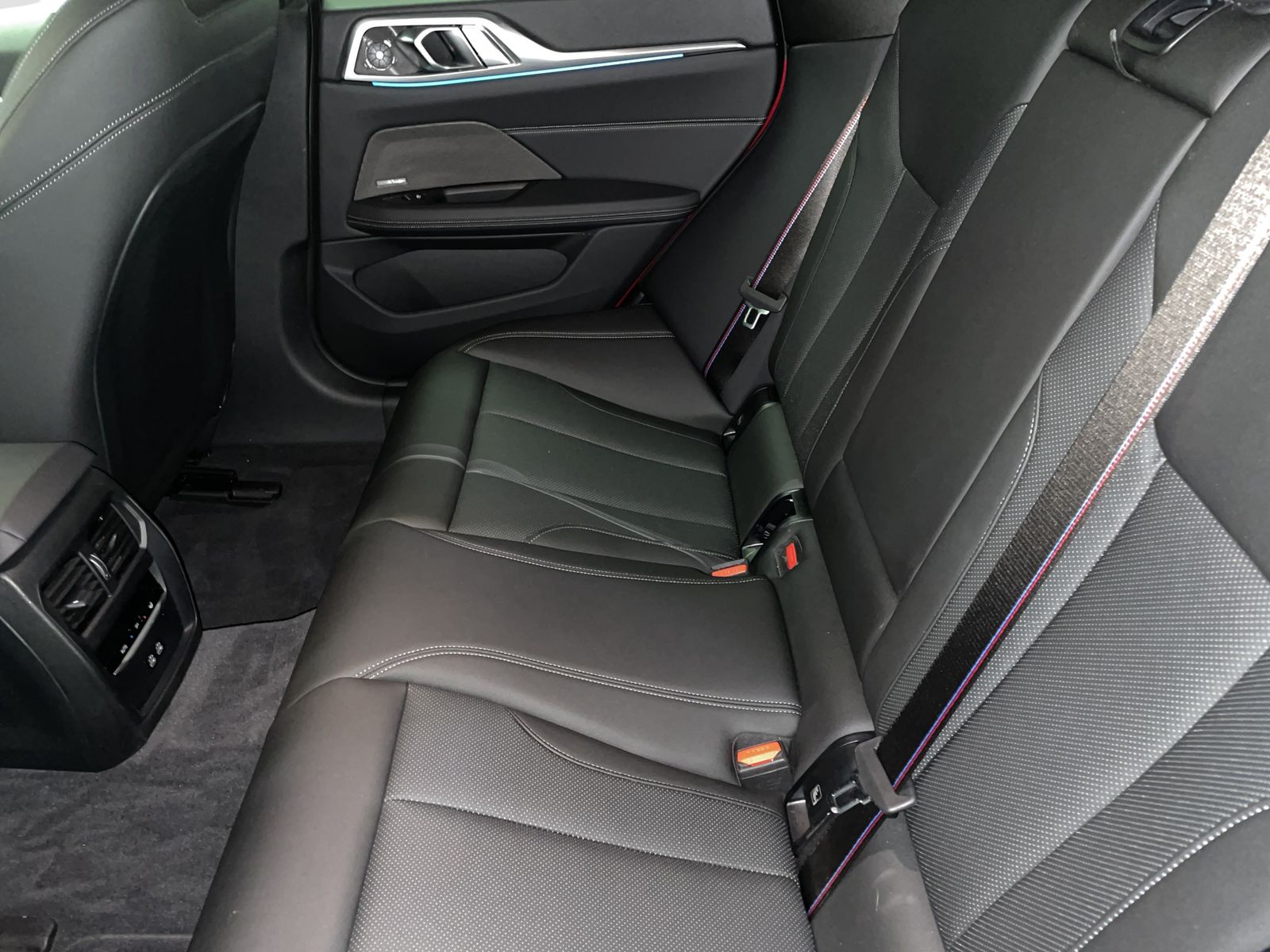BMW i4 - Bild 14