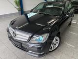 Mercedes-Benz C 200 CGI*AUTOM*BI-XEN*DISTR*NAV*LED*SPUR*1-HAND - mit Benzin-Antrieb: 1.2
