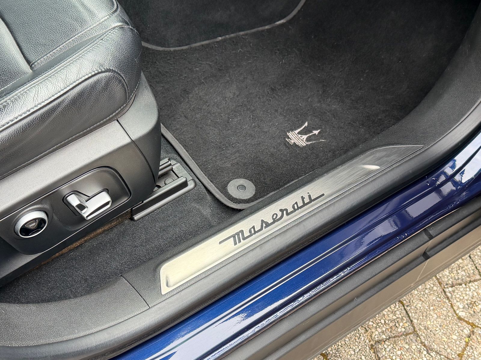 Fahrzeugabbildung Maserati Levante Diesel/GRANSPORT/LED/360°/MEMORY