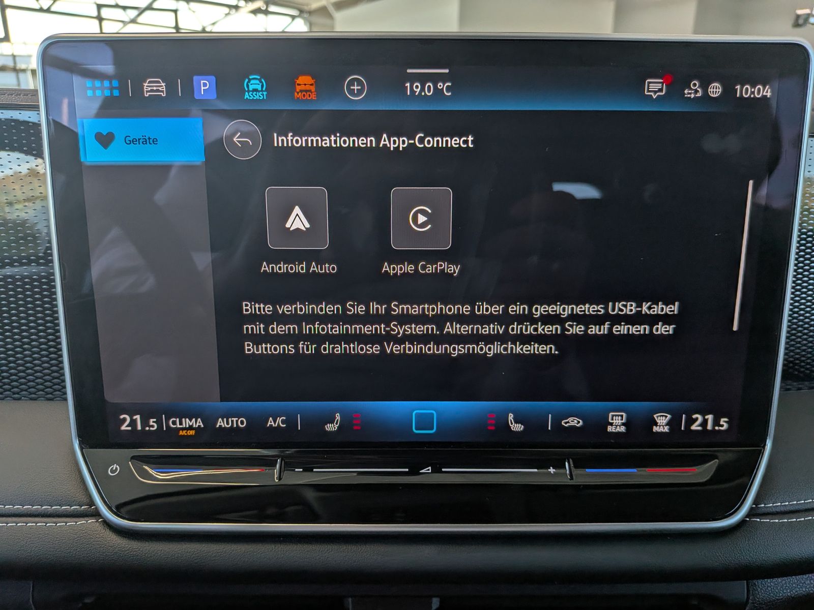 Fahrzeugabbildung Volkswagen Tiguan 1.5 eTSI ENERGY HD-Matrix 360 AHK 19