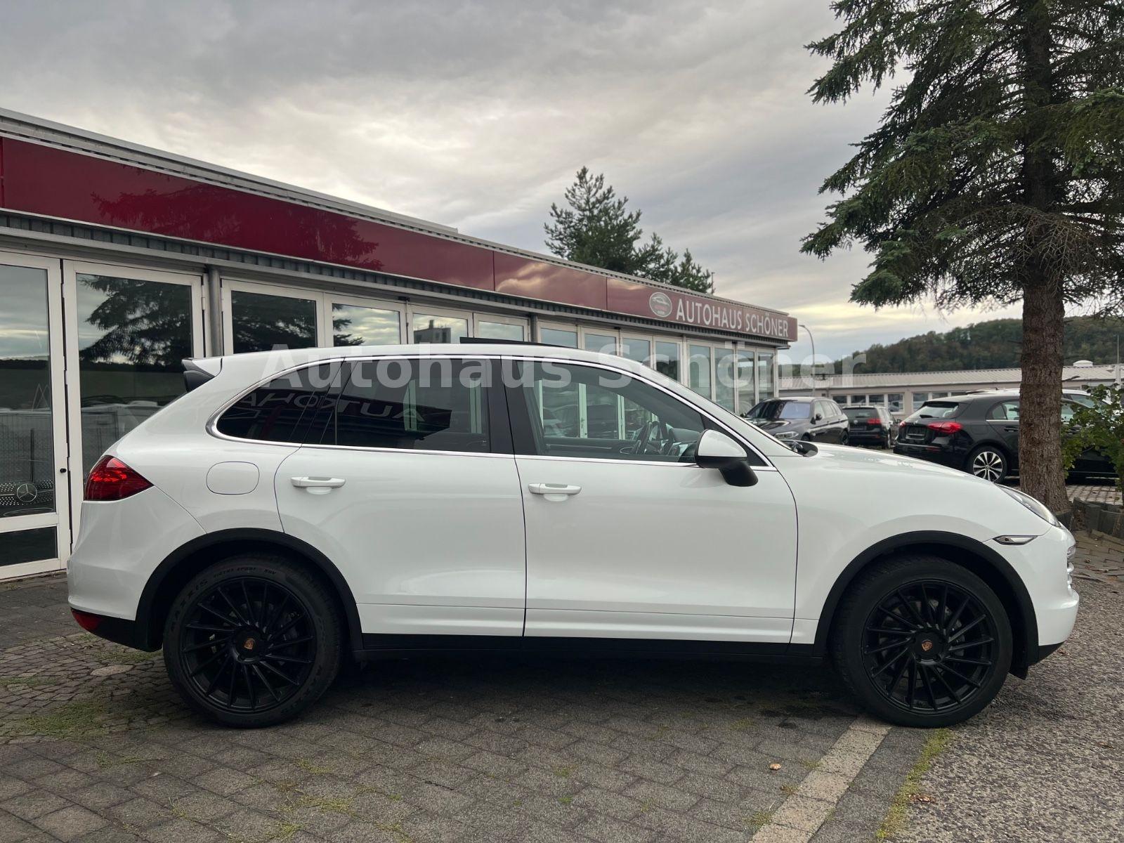Porsche Cayenne 3.0 Diesel | 245 ch | BVA | Toit panoramique | Bose | Chauffage auxiliaire | Attelage amovible