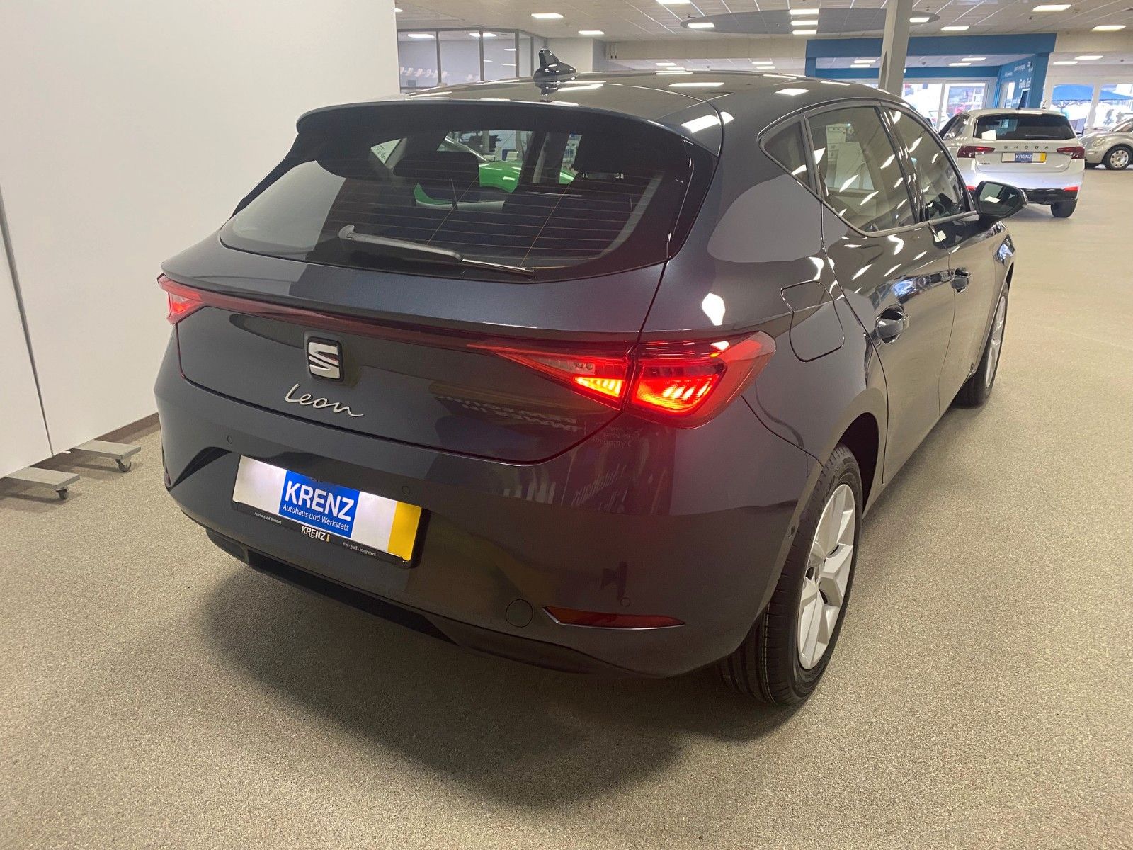 Fahrzeugabbildung SEAT Leon 1.5 TSI STYLE+R Kamera+ACC+3 Zonen KLIMA+BC