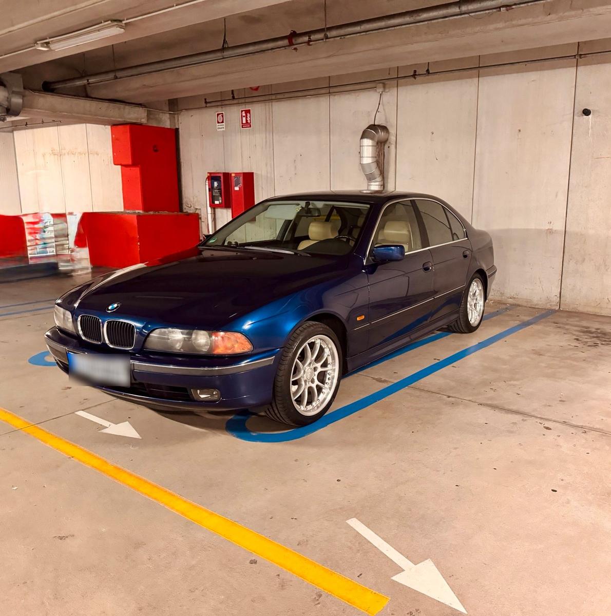 BMW 520