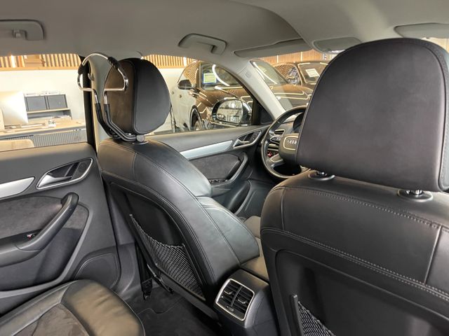 Audi Q3 2.0 TDI quattro *BI-XENON*APS*NAVI*AHK*LED*