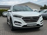Hyundai Tucson 1,6 4WD Automatik Premium - Hyundai TUCSON: Premium