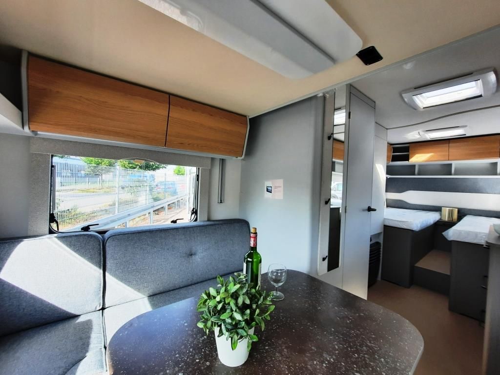 Fahrzeugabbildung Bürstner B66 Plus 520 TL Verfüg./Sparen Sie 4.630,- €