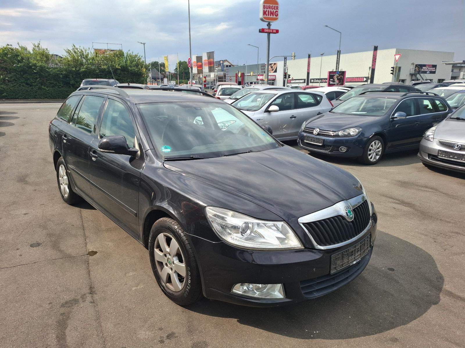 Skoda Octavia 2011 — interior