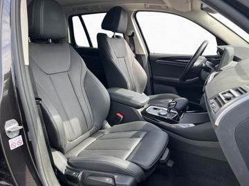 BMW X3 - 11