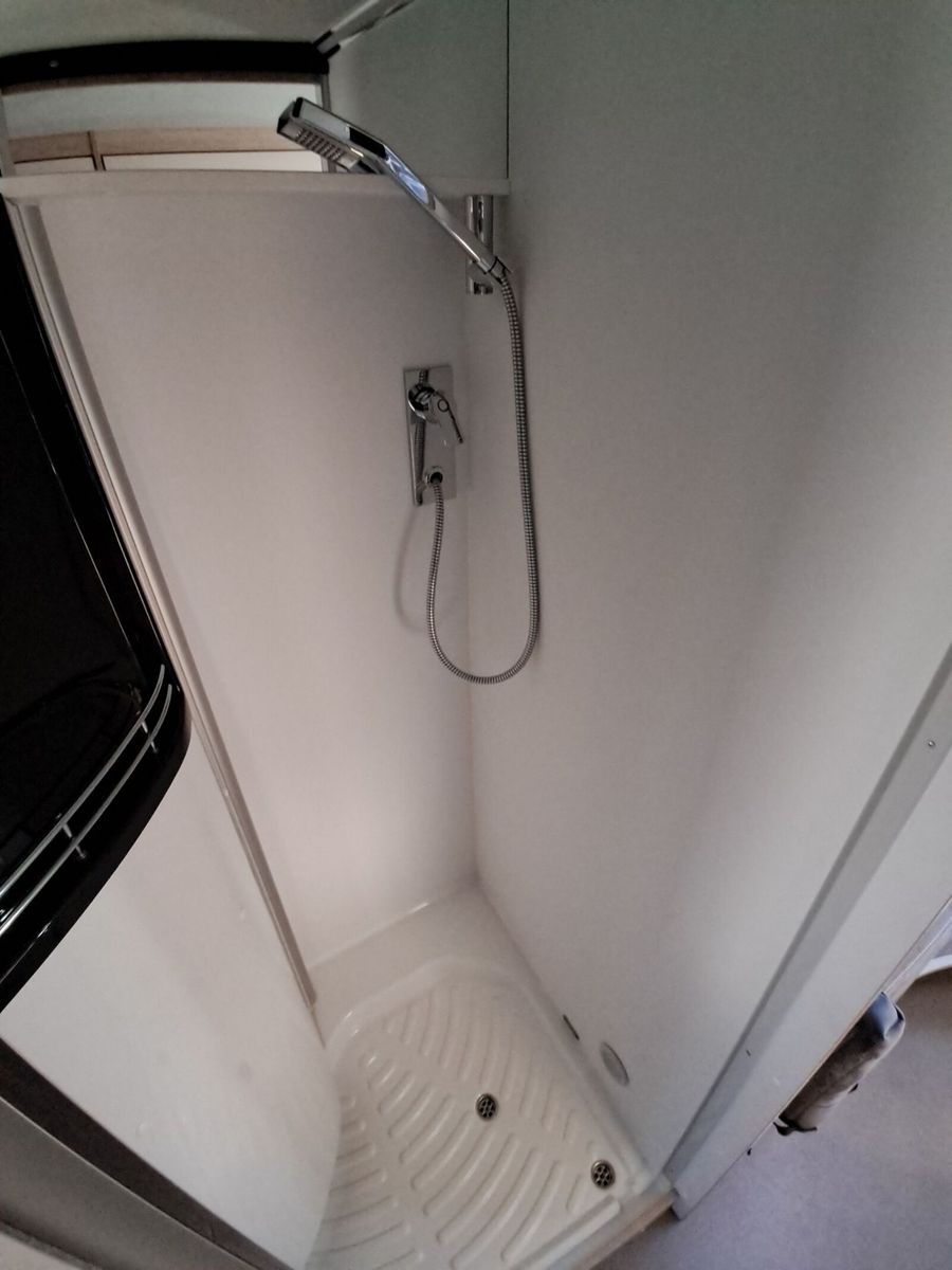 Fahrzeugabbildung Pössl Summit 600 Fiat 180 PS Mark./AHK/Navi/Solar