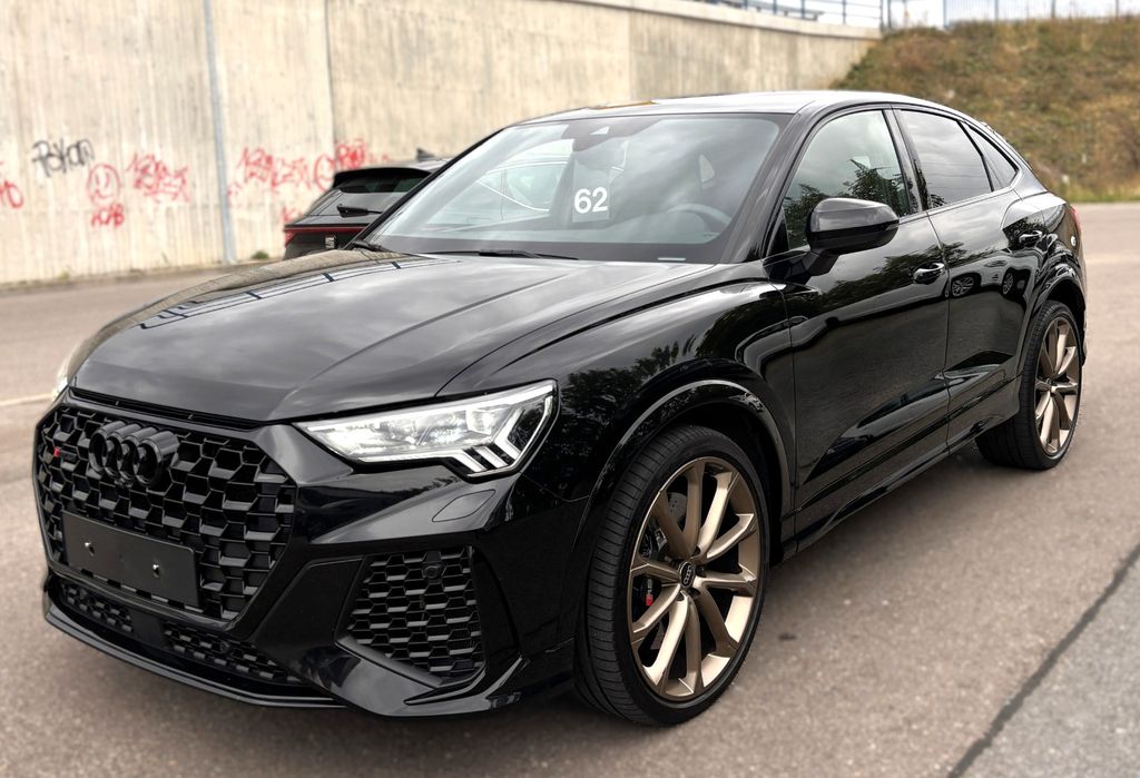 Image of Audi RSQ3