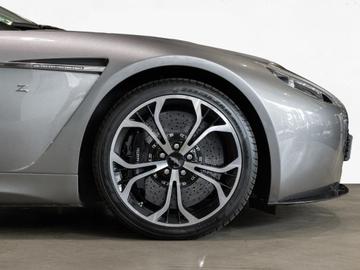2013 Aston Martin V12 VANTAGE 照片 5