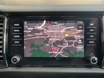 Skoda Kodiaq *7-SITZER*KEYLESS*PANO*MEMORY*AHK*LED*