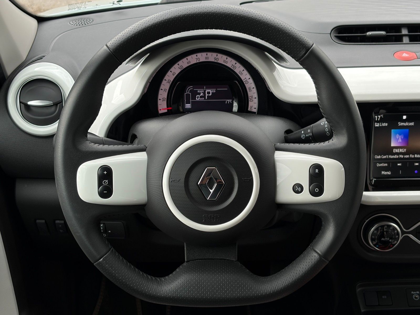 Fahrzeugabbildung Renault Twingo Vibes Electric SHZ CAM BT Temp. CarPlay