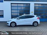 Kia ceed  1.4 CVVT  UEFA Euro 2016 - Kia: Limousine, Eu