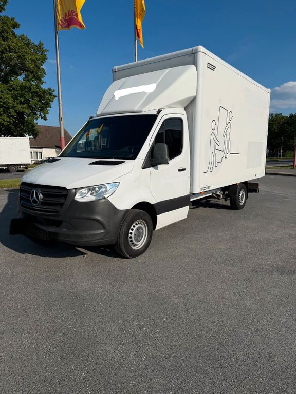 Image of Mercedes-Benz Sprinter