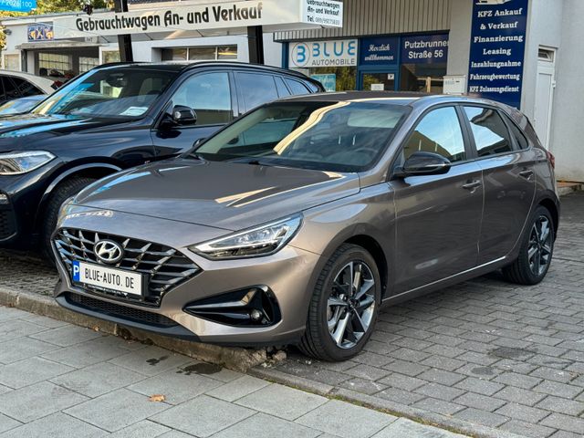 Hyundai i30 Select 1. Hand Kamera DAB CarPlay SHZ