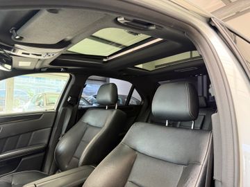 Mercedes E 350 - 11
