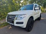 Mitsubishi Pajero 3,2 DI-D 4WD Final Edition Automatik ... - Mitsubishi Pajero: 3.2