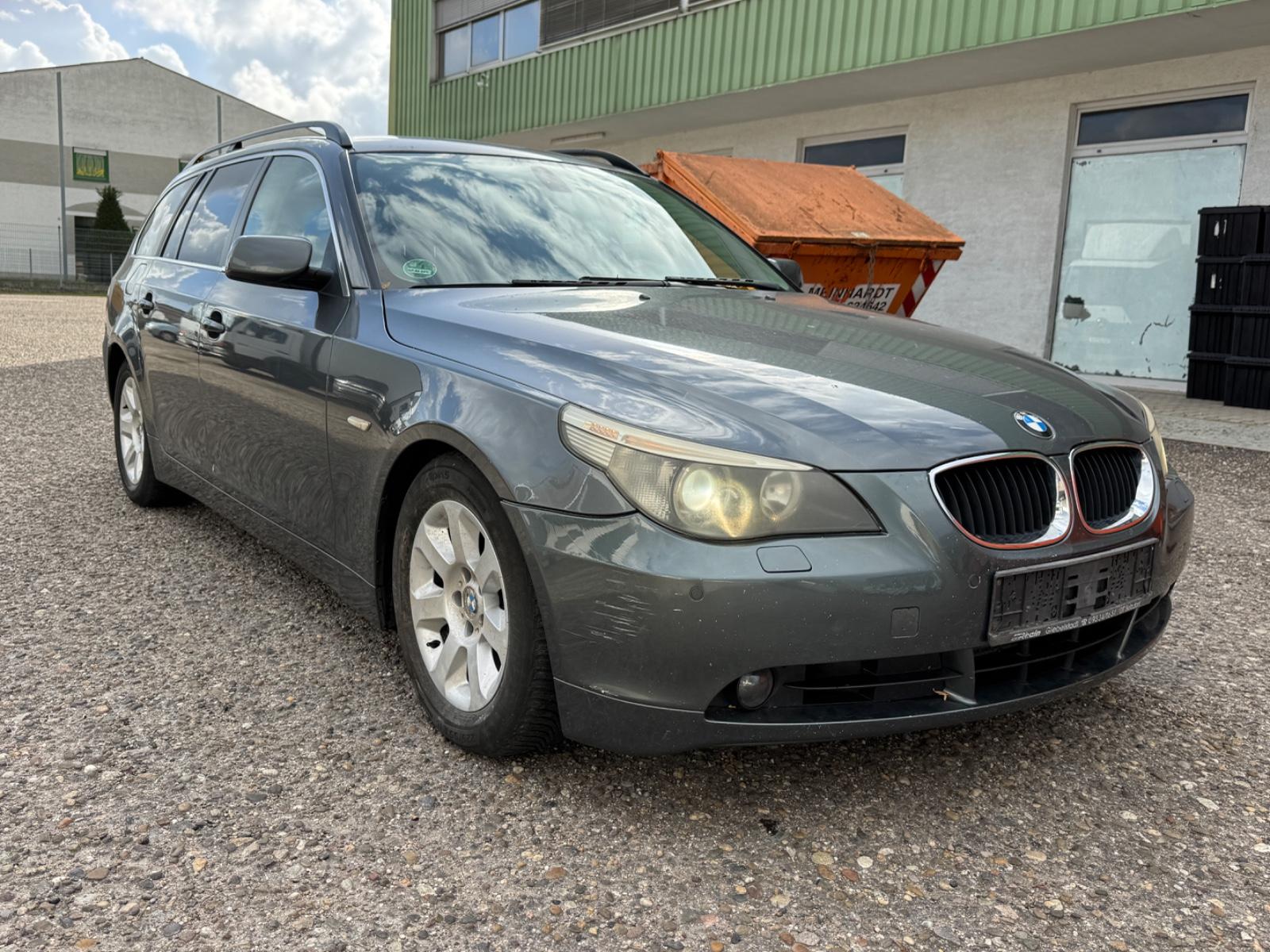 BMW 525 2005 — interior
