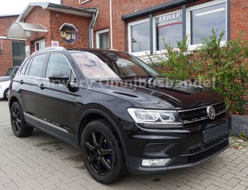 Volkswagen Tiguan - 1