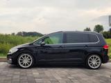 Volkswagen Touran 1.8 TSI DSG Highline Highline - Volkswagen Touran aus 2017