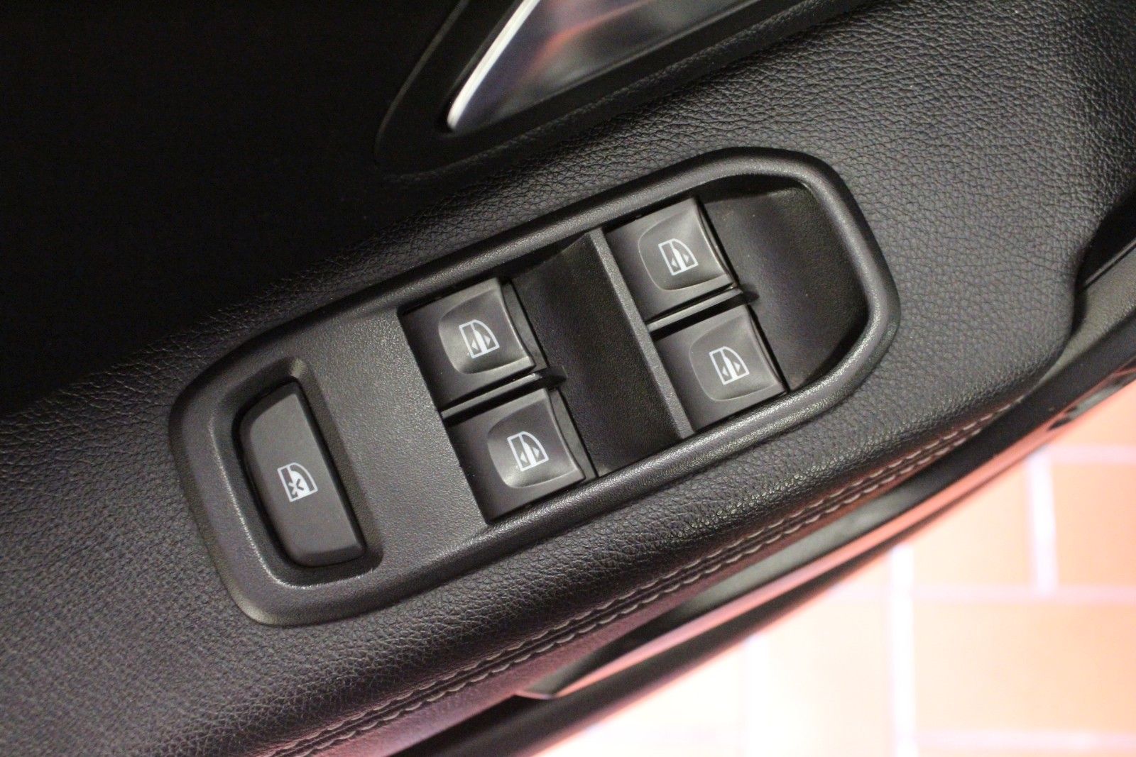 Fahrzeugabbildung Dacia Duster TCe130 *Prestige Navi*Sitzhzg*Kamera*AHK
