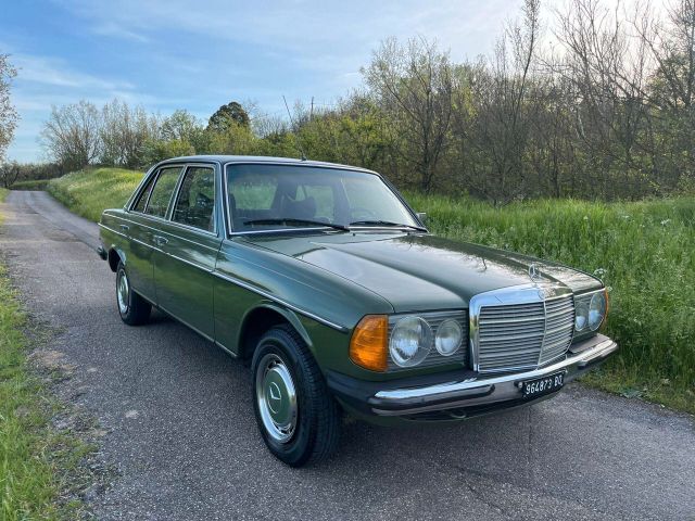 Mercedes-Benz Mercedes-benz 200 w 123