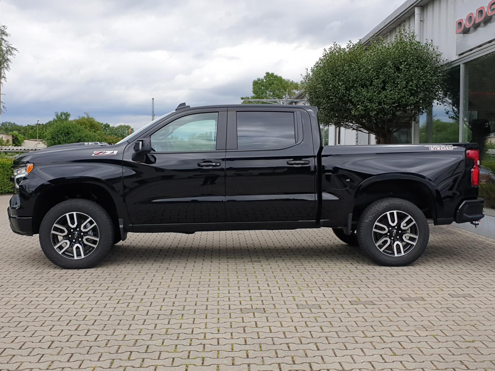 Chevrolet Silverado 6.2l V8 Z71 4x4 Automatik 3.5T AHK