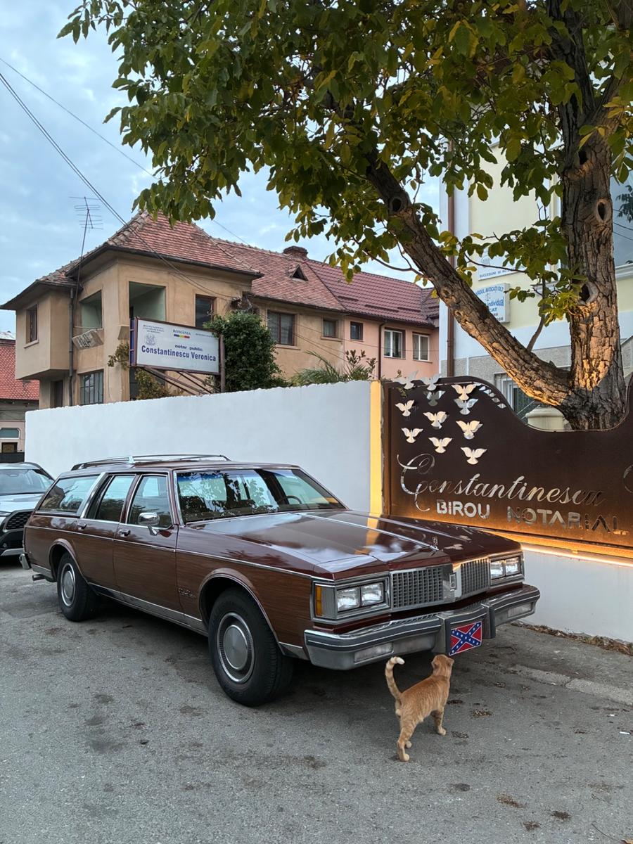 Oldsmobile Custom Cruiser