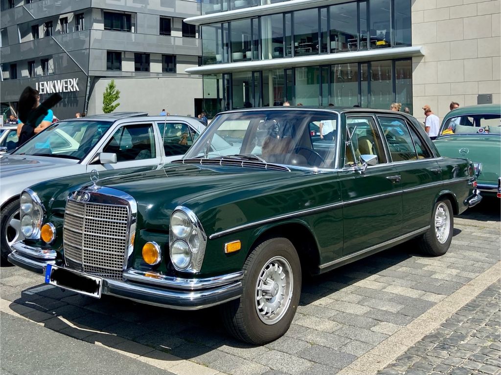 Mercedes-Benz 280