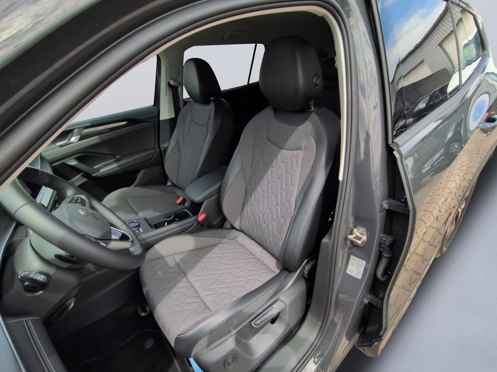 Tayron Life 1.5 l eTSI DSG 7-Sitzer+AHK+ACC+RFK+