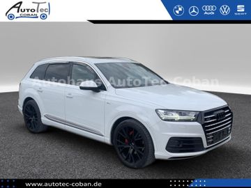 Audi Q7 - 1
