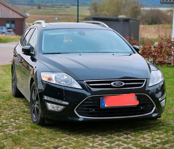 Ford Mondeo Mk4 Titanium Kombi 2012 schwar...