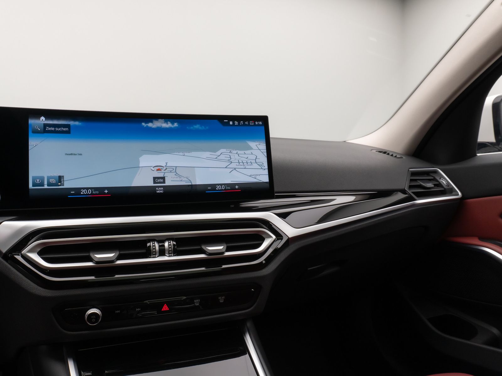 Fahrzeugabbildung BMW 330e xD Panorama DAB CockPit+ Widscr Sport Leder