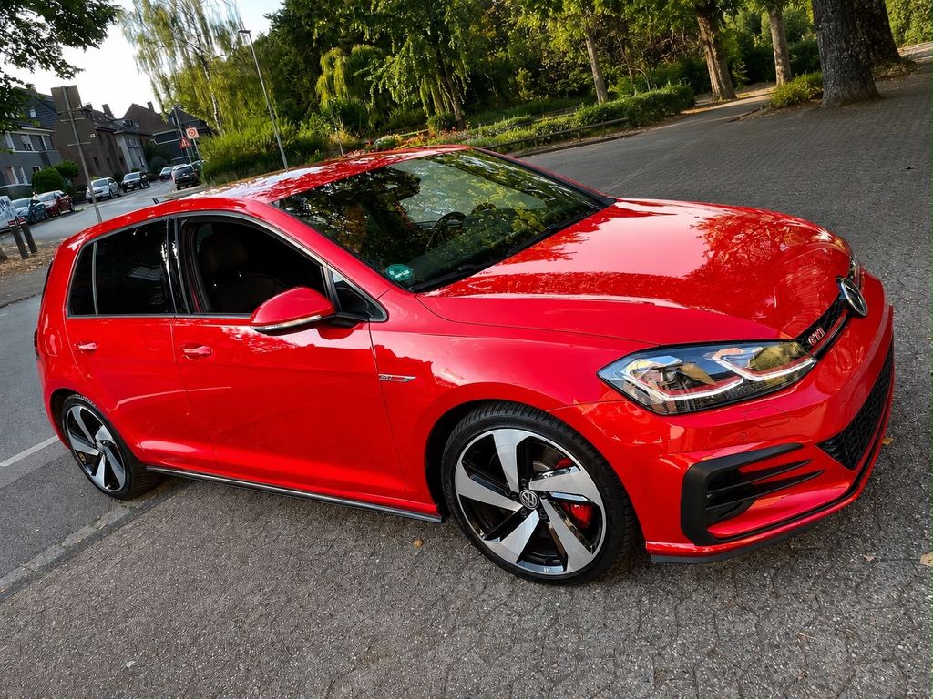 Image of Volkswagen Golf