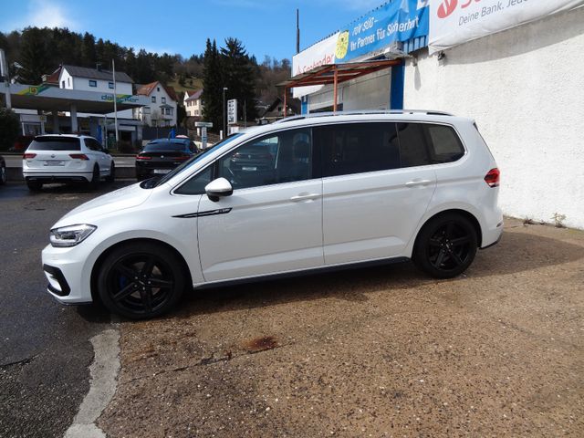 Fahrzeugabbildung Volkswagen Touran/2xR-Line/Pano/AHK/LED/Navi/Voll/Virtual/