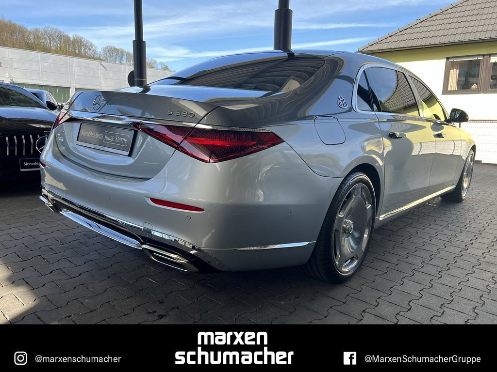 MERCEDES-BENZ S-Class 2024