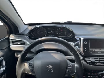 Peugeot 2008 Allure PT 110 Navi+PDC+Carplay+LM+Allwetter