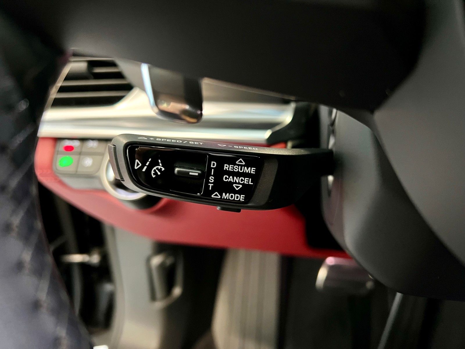 Fahrzeugabbildung Porsche Panamera GTS Panorama, ACC, Hinterachslenkung