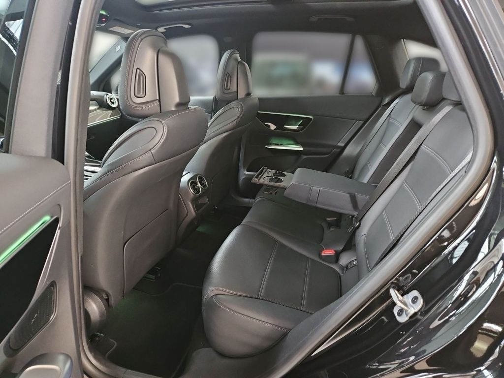 Fahrzeugabbildung Mercedes-Benz GLC 200 4M AMG Night Distronic+ AHK Pano Sitzkl.