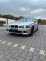 BMW 5er E39 525d - BMW 525: E39 D