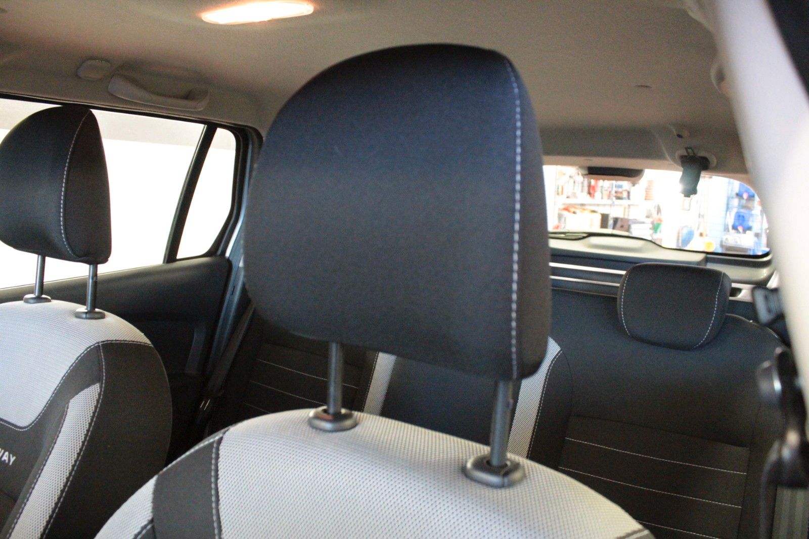 Fahrzeugabbildung Dacia Logan MCV TCe90 Stepway*Navi*Klima*