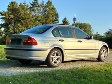 BMW 318 - 6