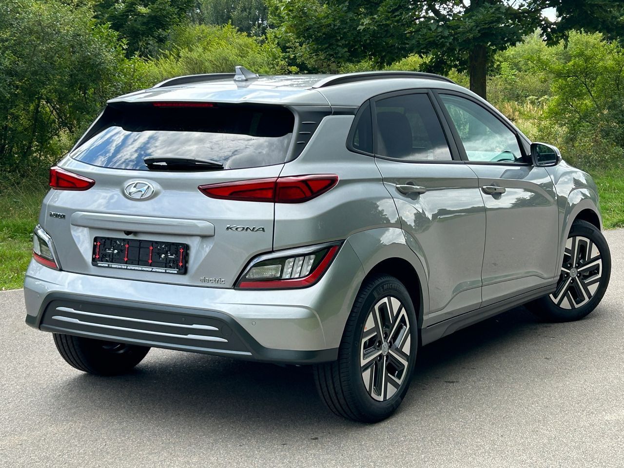 Fahrzeugabbildung Hyundai Kona EV Trend 150kW MY23*NAVI*RFK*MIETKAUF*MS