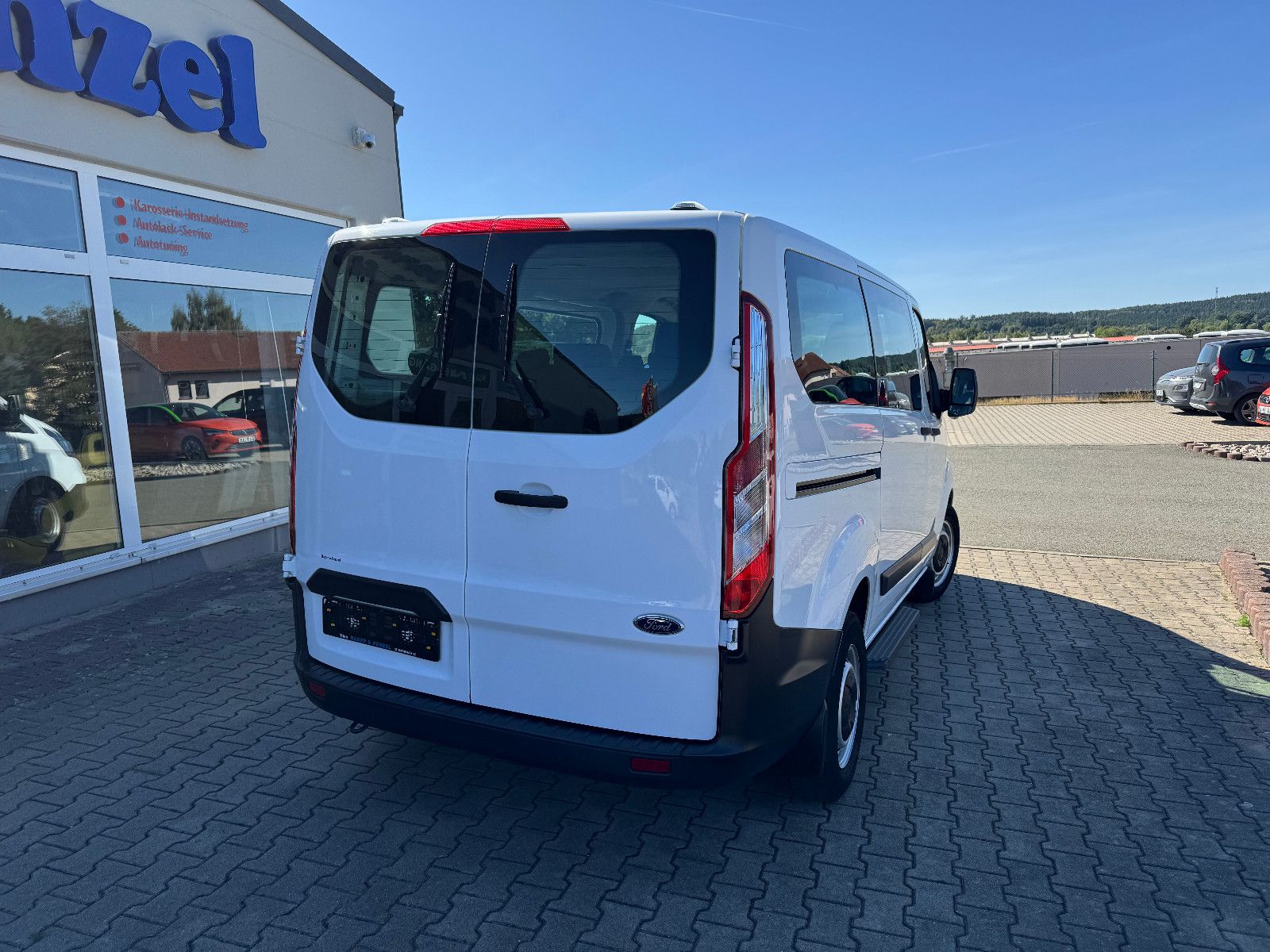 Ford Tourneo Custom 8 Sitzer foto 2