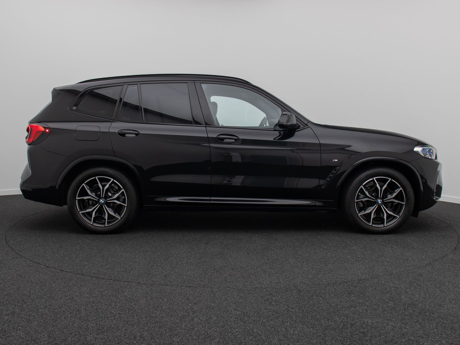 Fahrzeugabbildung BMW X3 xD20d M Sport AHK Alarm Kamera DAB Laser 19"